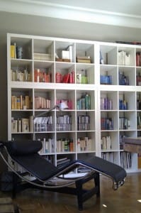 Organiza tus libros por colores - DecoActual.com