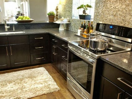 Modern kitchen backsplash