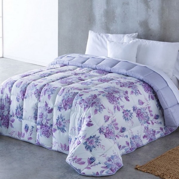 Los estampados florales siempre son tendencia en la ropa de cama