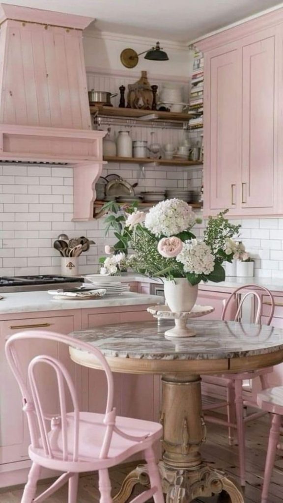 cocina rosa y blanca