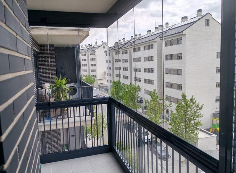 Cerramientos sin perfiles para el balcón